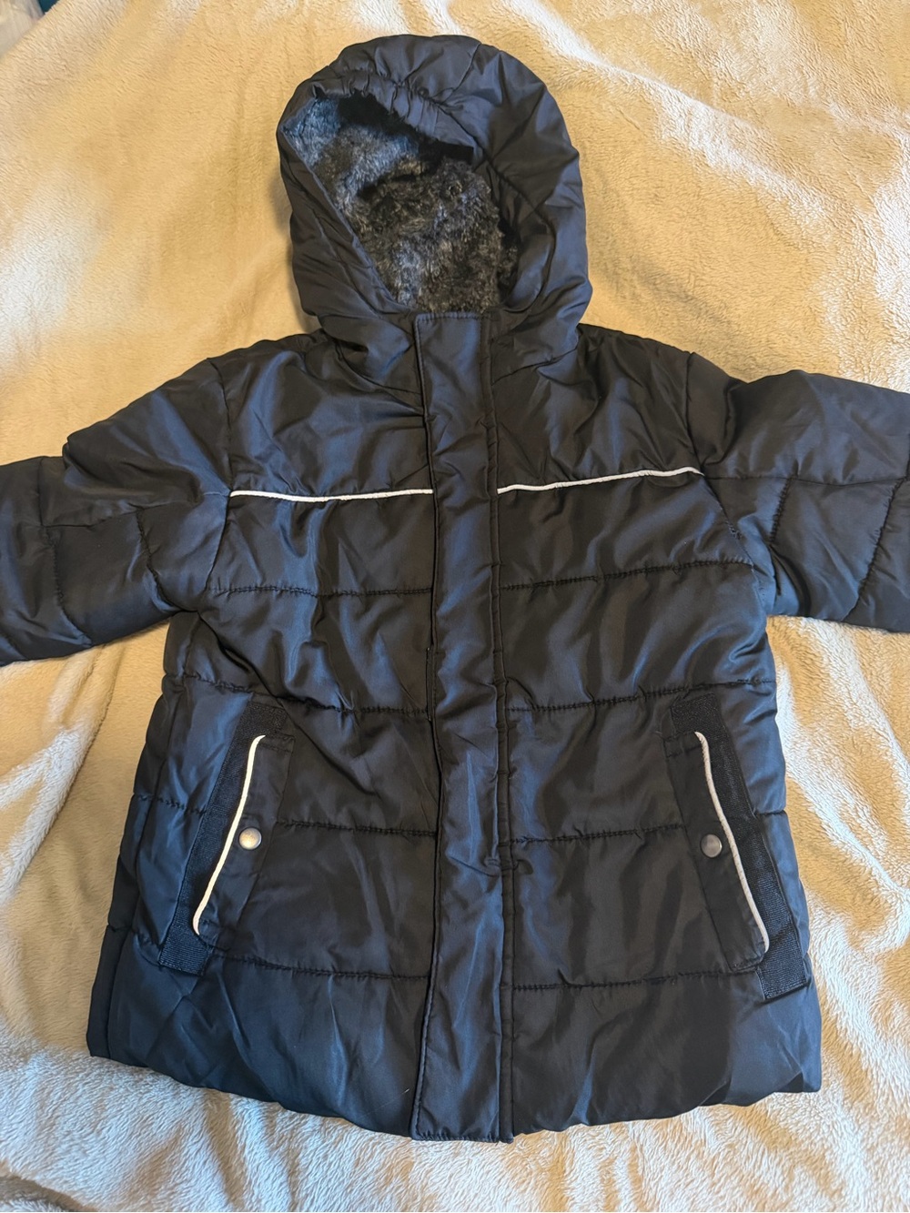SwissTech Kids Black Hooded Puffer Winter Coat Faux Fur Lining Size XS 4/5
